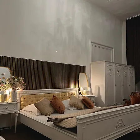Csaky Palace 111 아파트