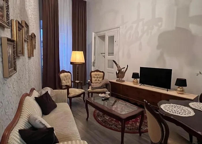 شقة Csaky Palace 111