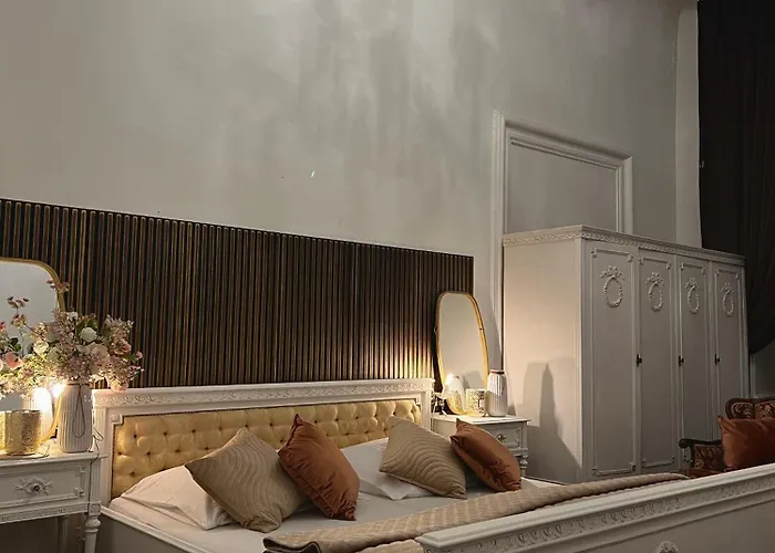 Csaky Palace 111 Apartman